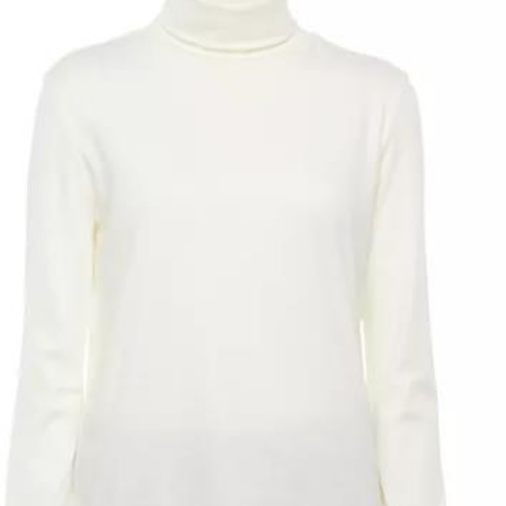 Size MED Ladies winter white turtleneck